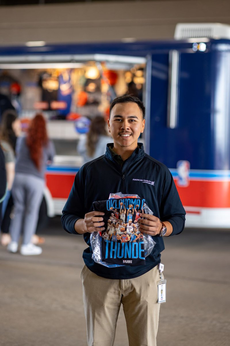 The @okcthunder merchandise bus stopped by our Home Office today to get our Colleagues decked out in Thunder gear for the NBA Playoffs. We're switching out our American Fidelity red for some Thunder blue! Thunder Up! 🏀⚡💙