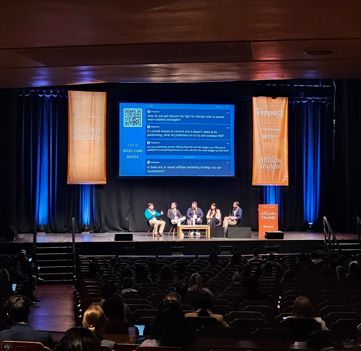RegroupMedia's tweet photo. Great to be at #affiliatehuddle today at the Dome in Brighton. A fantastic event. Great insights on AI. https://t.co/zLZGwLW1To