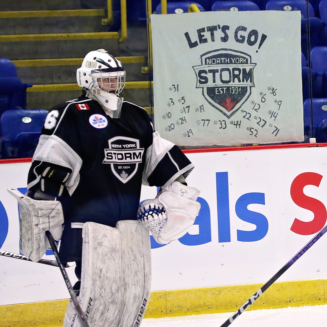 AFTER 1 | The @nyshockey score four goals to take a 4-0 lead over the @TOLakers_aaa. APRÈS 20 MIN | Le @nyshockey marque quatre buts et mène 4-0 contre les @TOLakers_aaa. #EssoCup | #CoupeEsso | @ImperialOil