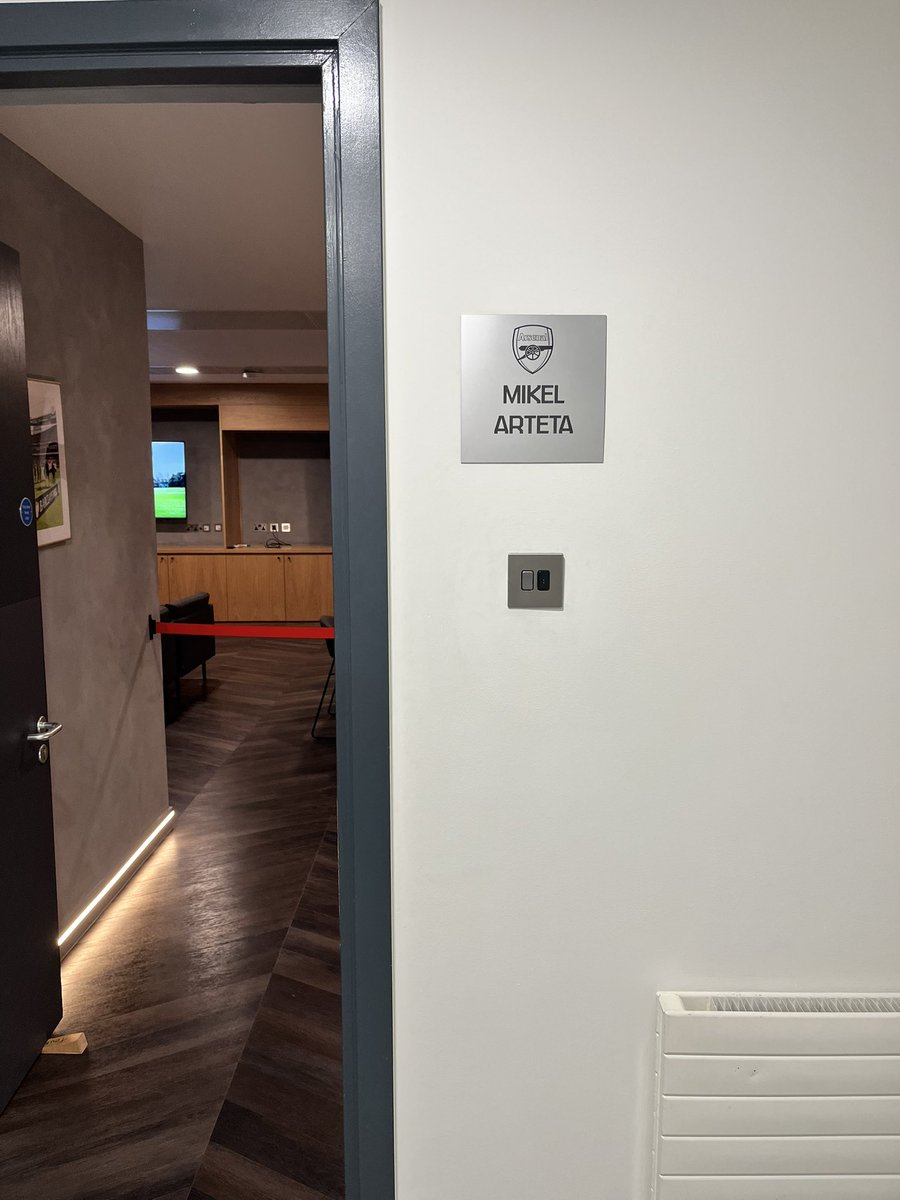 ian chaloner tweet media