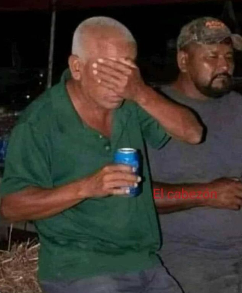 Magnetorg1's tweet photo. Yo cuando veo a una mujer que no es mi esposa https://t.co/rwxlejrLXf