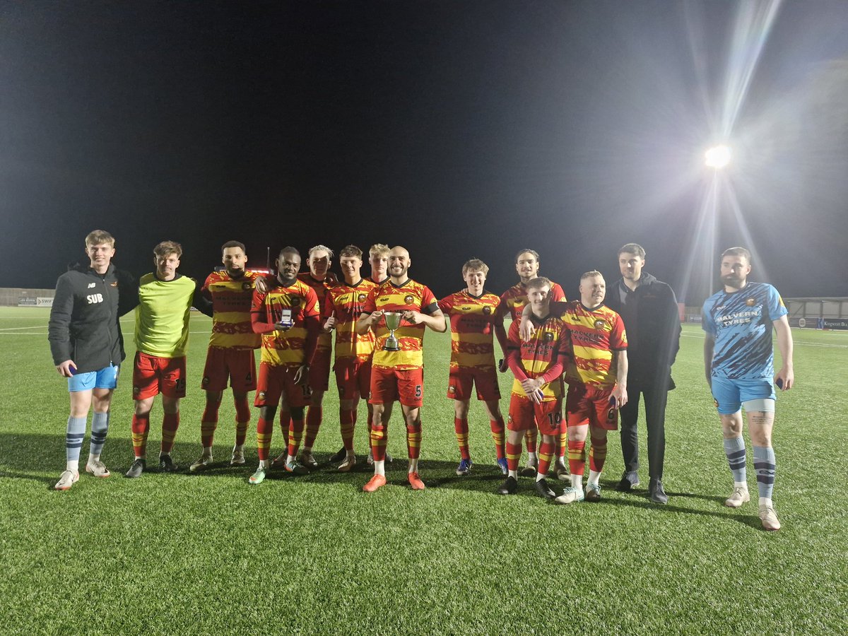 Congratulations to this year's Senior Challenge Cup winners, @GCAFCofficial! 🏆 #SeniorChallengeCup