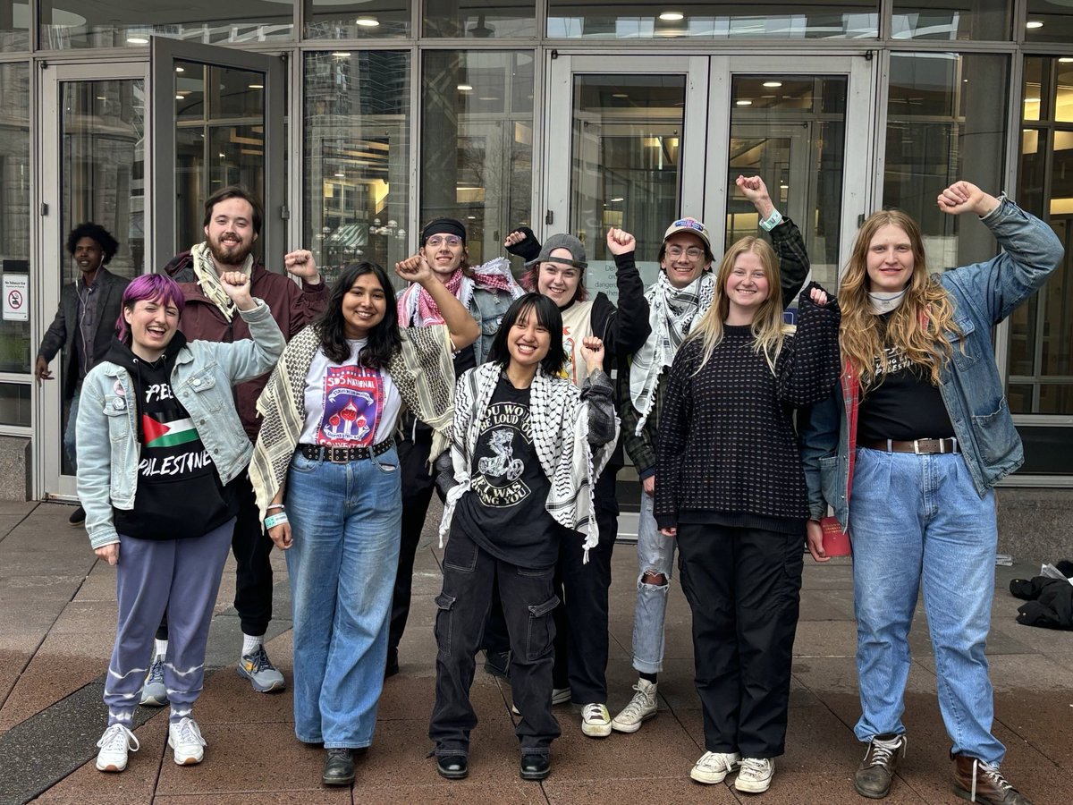 🇵🇸THE MINNESOTA 9 ARE FREE🇵🇸 Thank you so much to everybody who showed up to support us today! The MN 9 are now banned from campus for a full year as well as charged w misdemeanors for “trespassing” on the campus we pay for Next up, DROP THE CHARGES! PROTESTING IS NOT A CRIME!