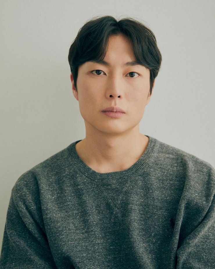 #NohJaeWon confirmed cast for MBC drama <#SuchACloseTraitor>, he will act as Koo Dae-hong who is a member of criminal behavior analysis team. 

 Broadcast in 2nd half of 2024. 

 #HanSukKyu #ChaeWonBin #HanYeRi #OhYeonSoo