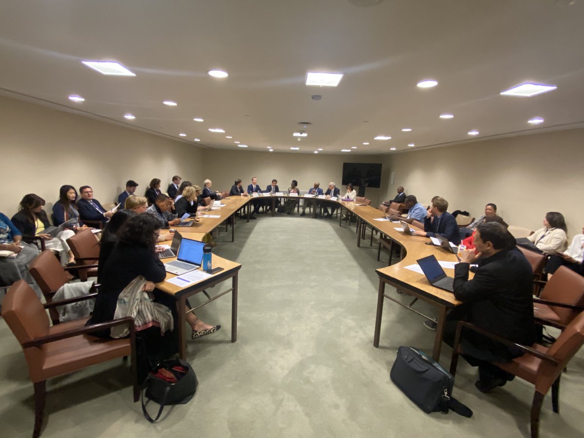 ILO_NewYork's tweet image. The #financinggap for #universalsocialprotection in low-income countries is considerable, reaching 52.3% of their #GDP—over four times their government spending &amp;amp; a striking 28 times their current social protection expenditure. Findings from @ilo working paper. #FfDForum