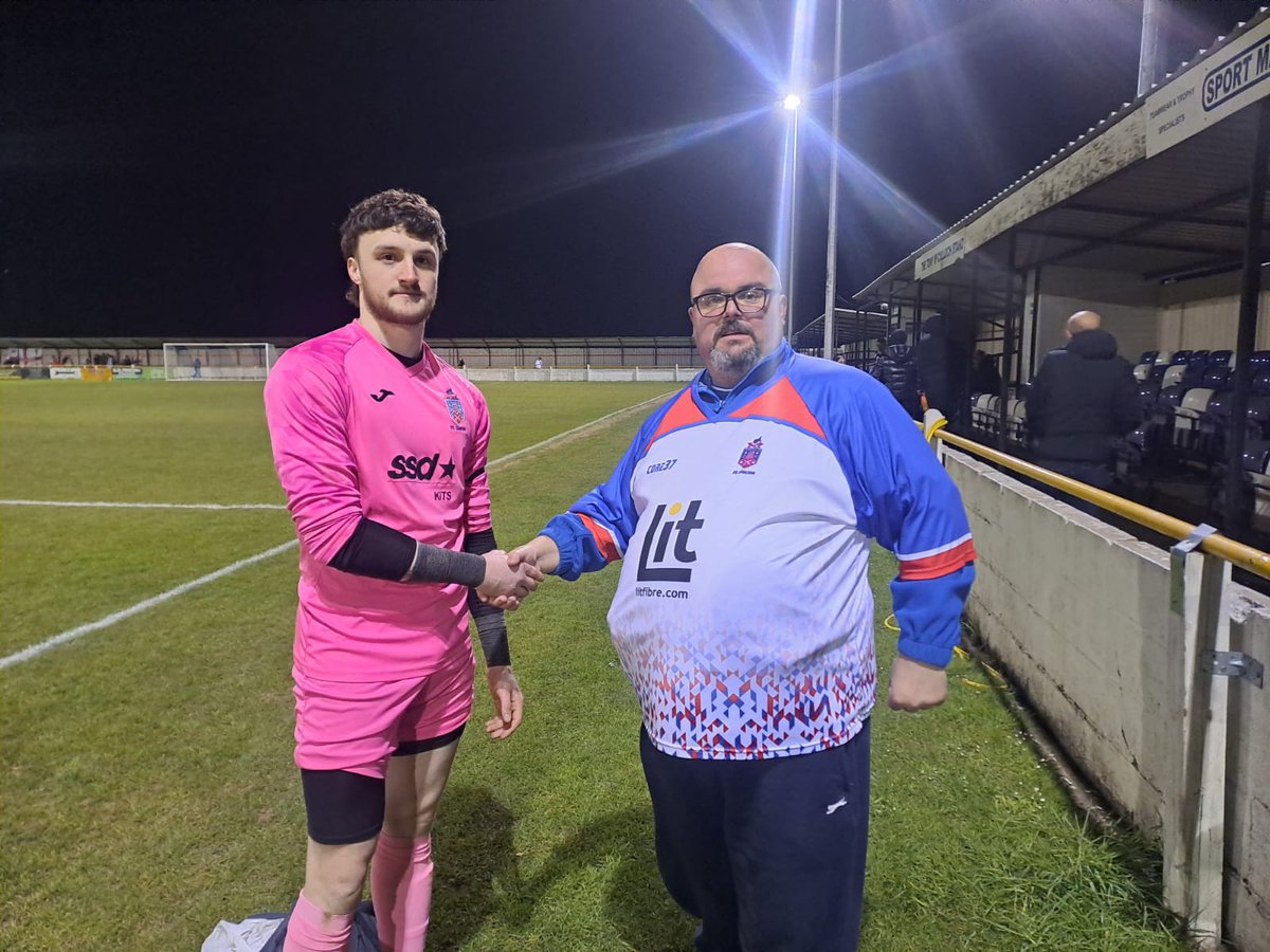 FT| The Seasiders put in a spirited performance against higher level opponents, but sadly it wasn't enough to make the final of the Tolleshunt D'Arcy Memorial Cup, with Witham Town running out 3-0 winners. Goalkeeper Michael Bett was named @litfibre man of the match 👏