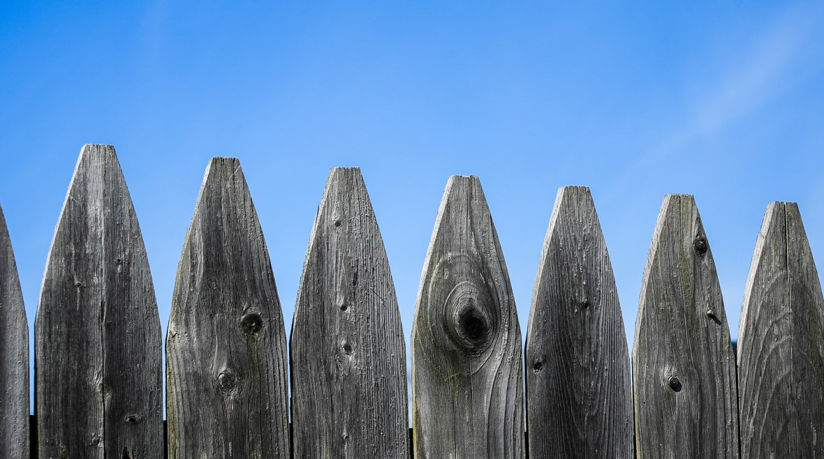 EastFence's tweet photo. 🏡 https://t.co/PGffdJ7lGT Looking to add privacy, security, and a classic look to your New Jersey home? Get a beautiful and affordable stockade fence from the experts at Eastcoast Fence. Call 732-905-0006 today for a free quote! #StockadeFence #PrivacyFence #NewJersey https://t.co/eBpgu5JgI5