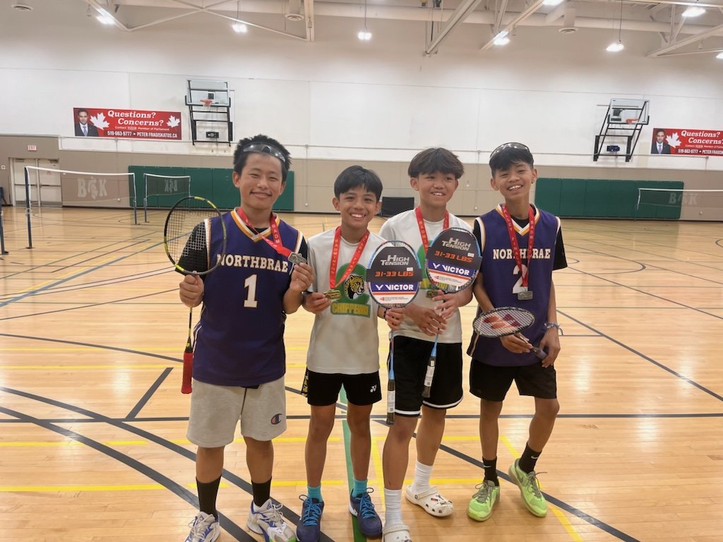 Chippewa and Northbrae took home gold🥇and silver🥈, respectively, at the #TVDSB badminton championships today! These two teams have battled all year, finishing #1 and #2 in every tournament. Way to go, boys! 🏸 #raisingaracket #badmintonorgoodminton @TVDSBsports