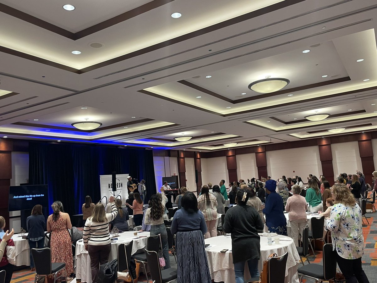 CatherineRenfro's tweet photo. These ladies are pastors wives who love Jesus, love His Church, and lead well by serving sacrificially. It’s a privilege to spend time with them! #RefreshPhilly
@NAMBEvangelism @NAMB_SBC https://t.co/jVtjd3wnIL