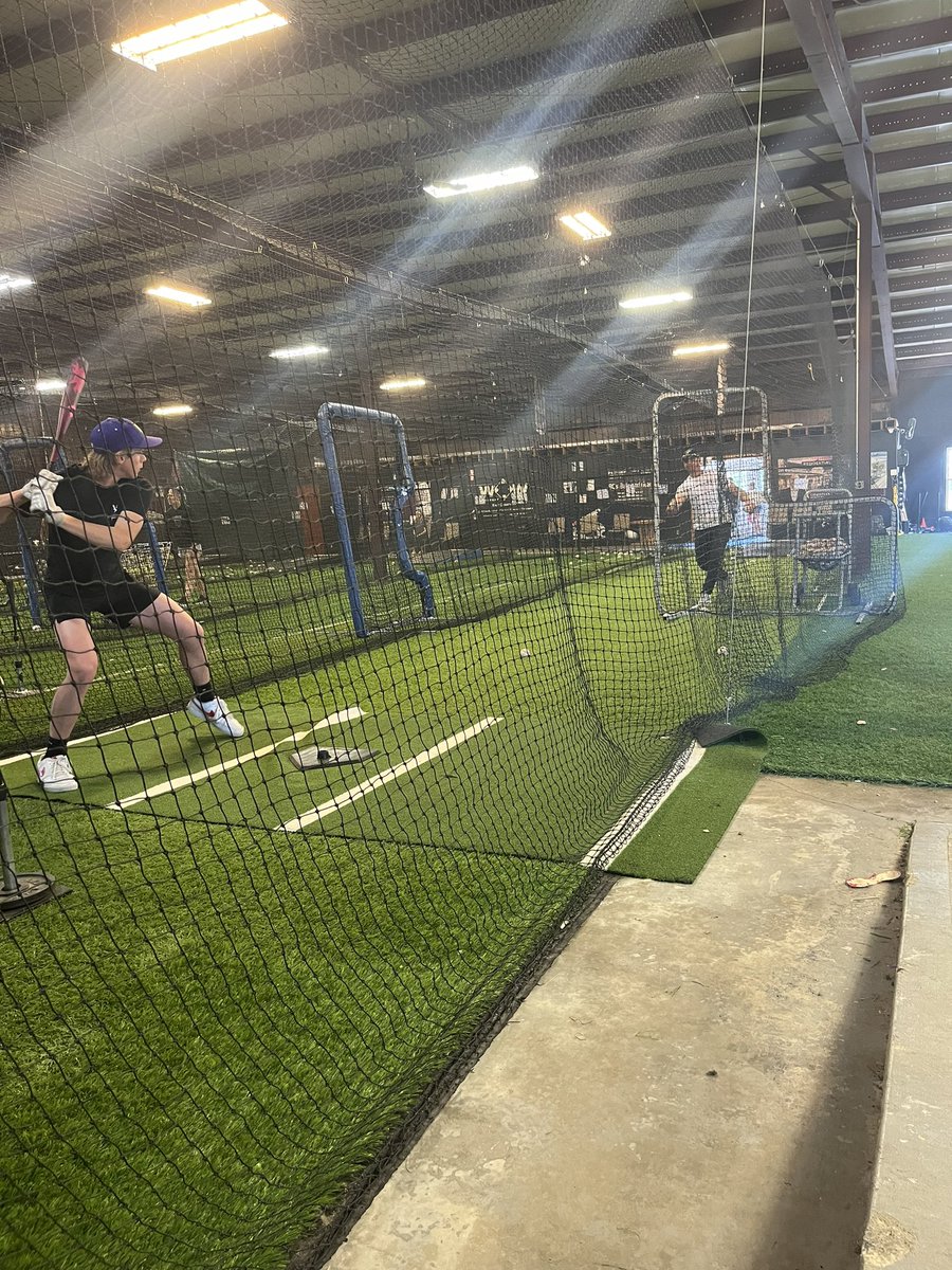 coach_macBLHS's tweet photo. A huge thank you to @MarekAcademy for having us out today! A great facility with a lot of good things going on! #LBbaseball https://t.co/LQyz1r7vpF