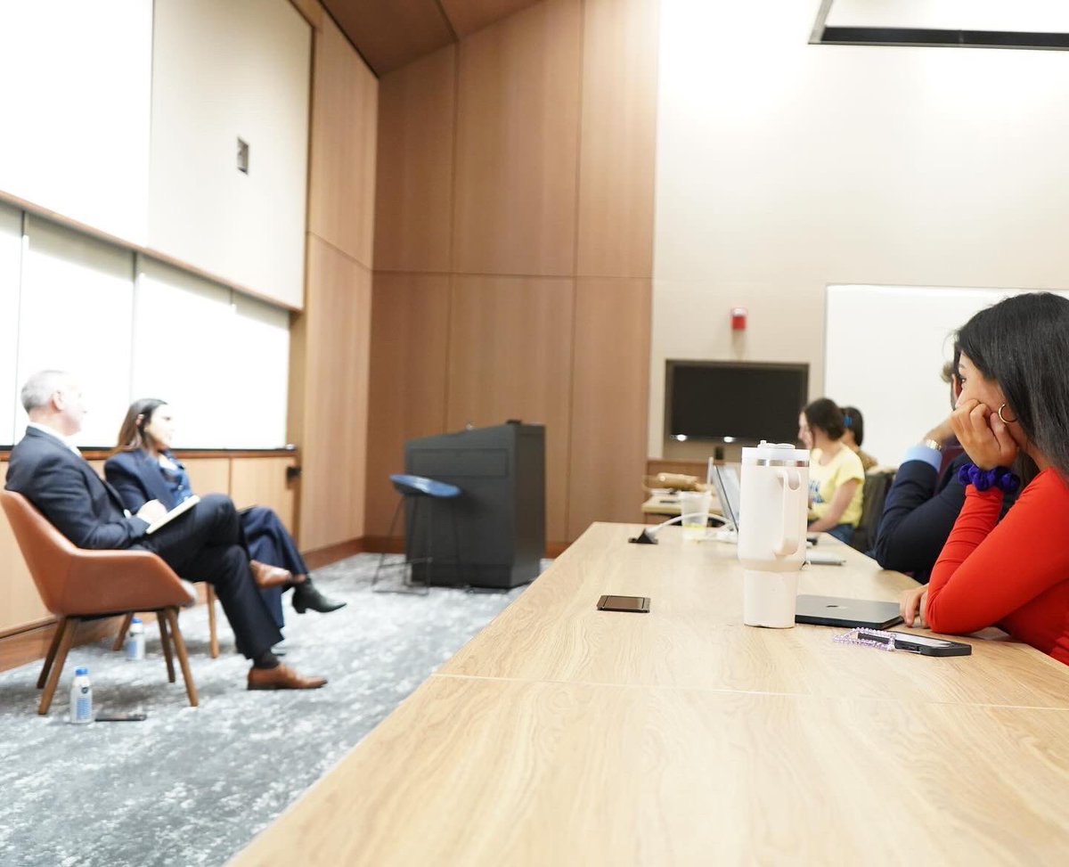 SAIS Latin America Student Club tweet media