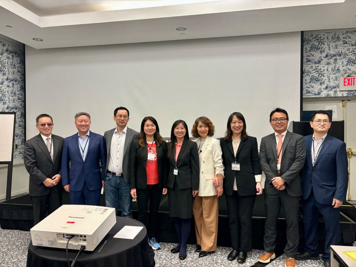 On April 20, 2024, FAAJA President Echo King and Vice President Hongwei Shang attended the First Annual CALF Conference in New York. FAAJA engaged in discussions with over 100 Chinese American attorneys on strategies to safeguard the legal rights of Chinese Americans.