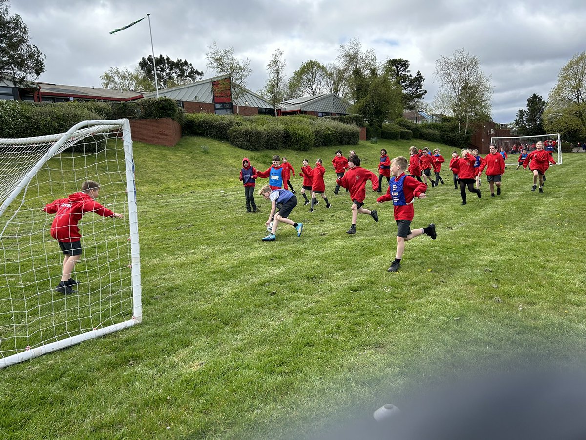 Mrs. G.  Symes tweet media