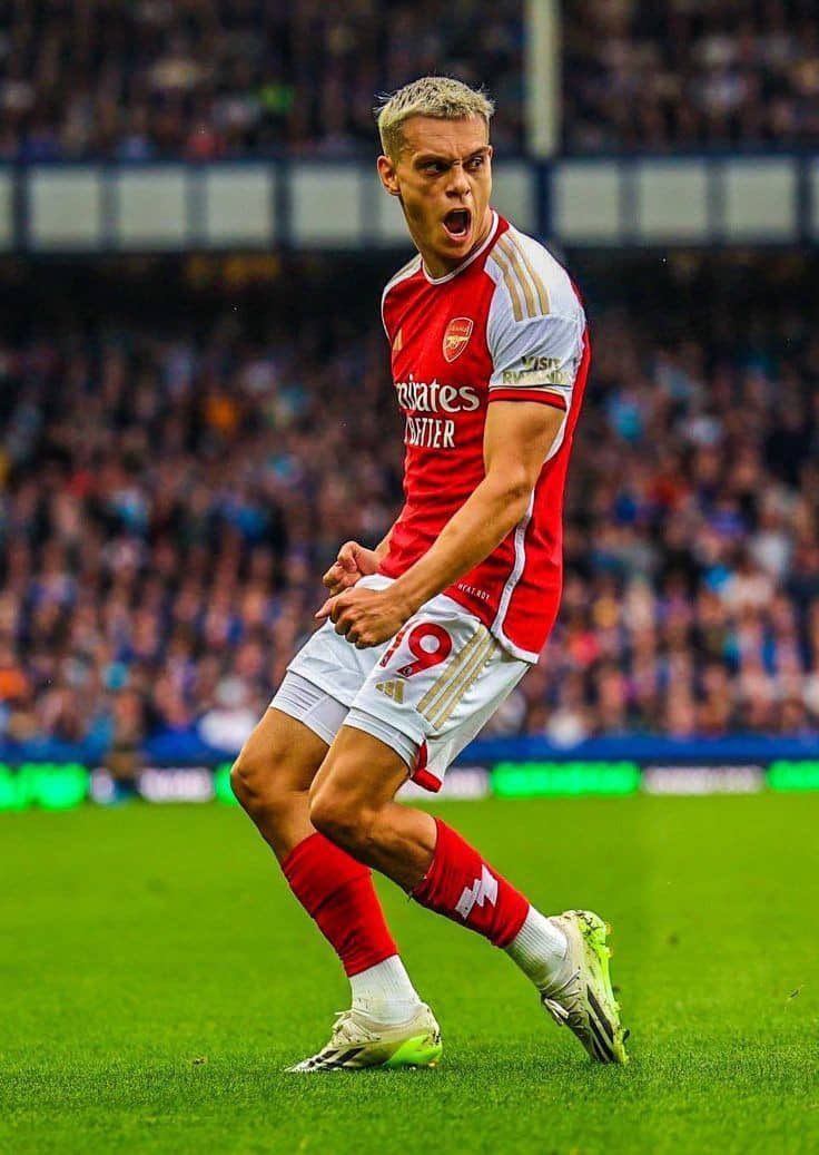 How was that Trossard little back heal flick!? You think he knows Anne Hath(A) is watching?