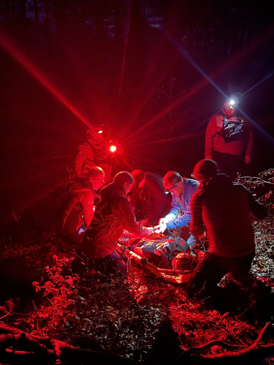 Another night of assessments for our cohort of new <a href="/WestMerciaSAR/">West Mercia Search and Rescue</a> Search Techs.

Point of Find and Recovery scenarios being practiced with the help of our glamorous assistant <a href="/RuthLeeLtd/">Ruth Lee Ltd | Rescue Training Manikins</a> 

All passed, so 3 new SAR members ready to serve their community.

#SAR #volunteer #team