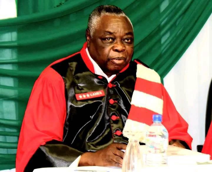 Mon Prof, éminent Professeur Djarangar Djita Issa, suis vraiment désolée et triste d'apprendre cette mauvaise nouvelle. Repose en paix et que la terre te sois légère. Que Dieu t'accueille dans son vaste paradis. Quel choc!