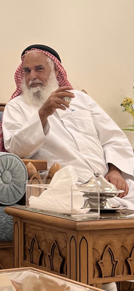 الحمدلله على قضاء الله 
عزاؤنا أن الله أمهلك رمضان لتصومه ، وأمهلك الفجر لتصليه ، واختار أن يقبضك إليه صائما وتوفاك كما يحب الفطن أن يُتوفى. 
والناس يشهدون لك بالتقوى والتقى والنقاء وصفاء السريرة وسلامة القلب وهم شهود الله في أرضه
"إِنَّمَا أَشْكُو بَثِّي وَحُزْنِي إِلَى اللَّه"