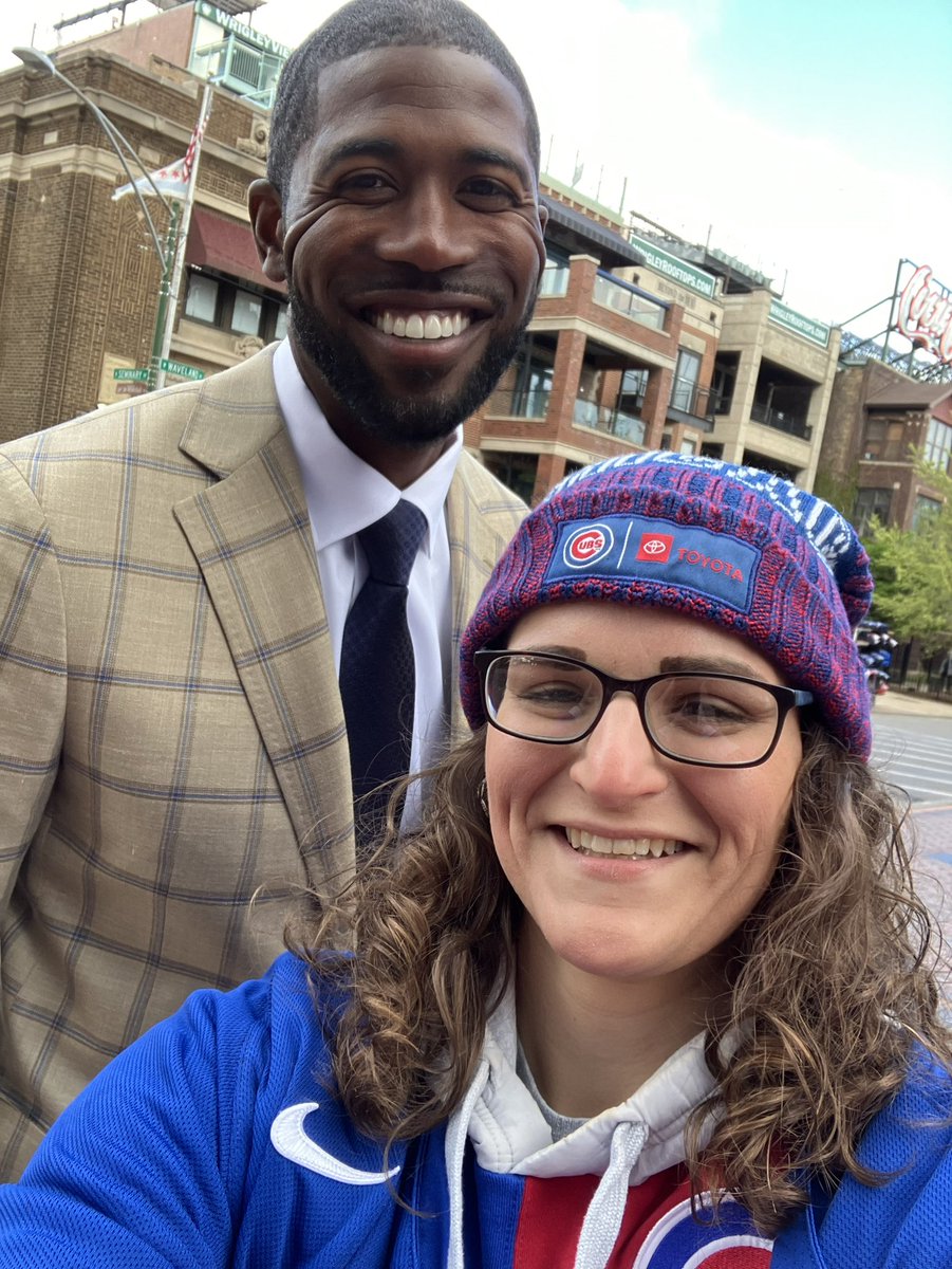 Pleasure meeting Dexter Fowler pregame! @Cubs @WatchMarquee @ColeWright