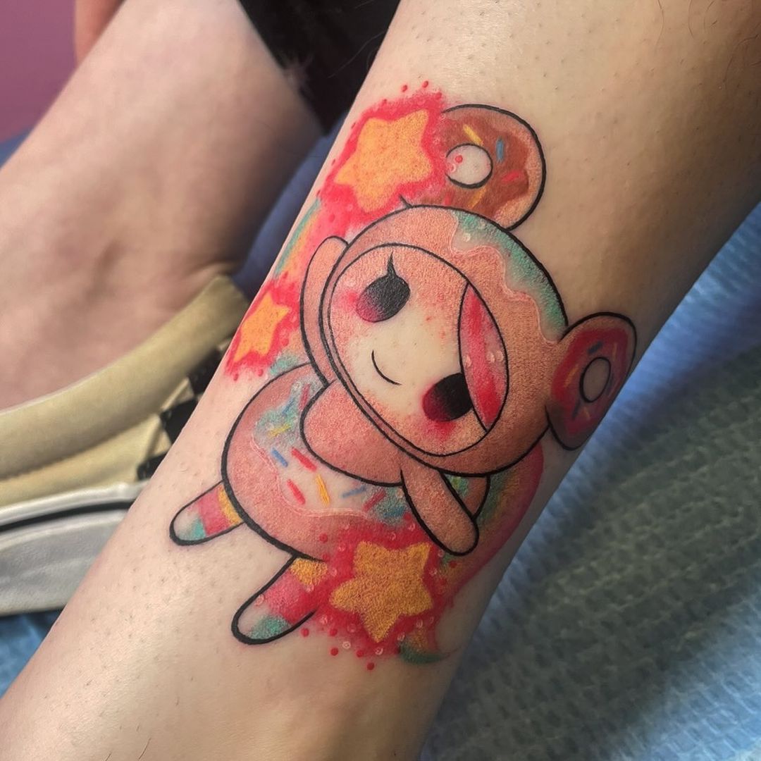 How cute is this Donutella tattoo?! 🍩💗 Thank you @/siccsad (IG) for sharing! 💖 #tokidoki