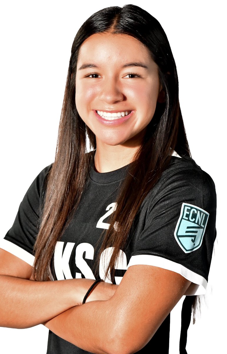 Proud to have Jade on our team. Amazing story of strength, courage & faith. Jade's leadership, calm demeanor are impacful on/off the field. She never panics, never wavers. @ImYouthSoccer @ECNLgirls @DKSC_official @hug_H1 @BaylorFutbol @jademaartinez childrens.com/health-wellnes…