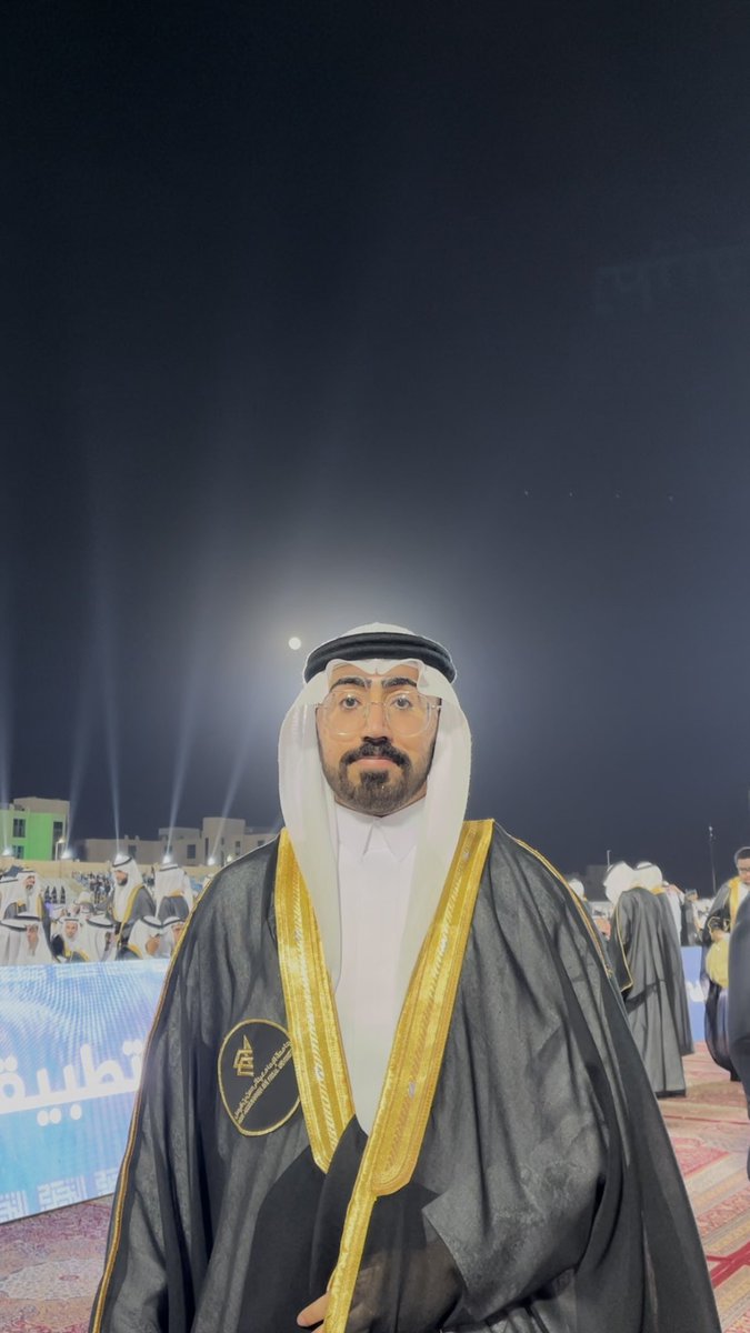 iiBexv's tweet photo. {وَآخِرُ دَعْوَاهُمْ أَنِ الْحَمْدُ لِلَّهِ رَبِّ الْعَالَمِينَ}.

بعد خمسٍ عجاف سعياً وكداً في سبيل الحلم والعلم، خمس عجاف حملت في طياتها أكبر أفراحي ومناكب سعيي. 

تم بحمد المولى تعالى تخرجي من جامعة الإمام عبدالرحمن بن فيصل بدرجة البكالوريوس بتخصص المحاسبة 🎓❤️. https://t.co/LUjcTryuVE