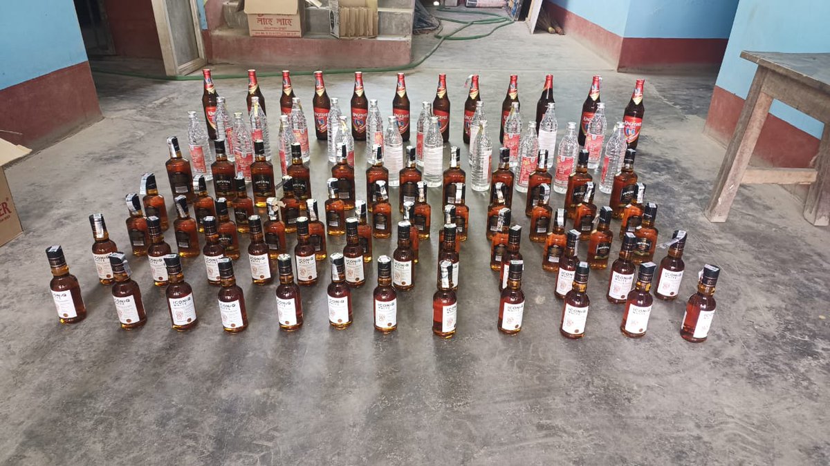 As part of our drive against the menace of illegal alcohol, large numbers of bottles of IMFL were seized by IC Paglahat OP and OC Halakura PCP and their teams ! @assampolice @DGPAssamPolice @gpsinghips @HardiSpeaks