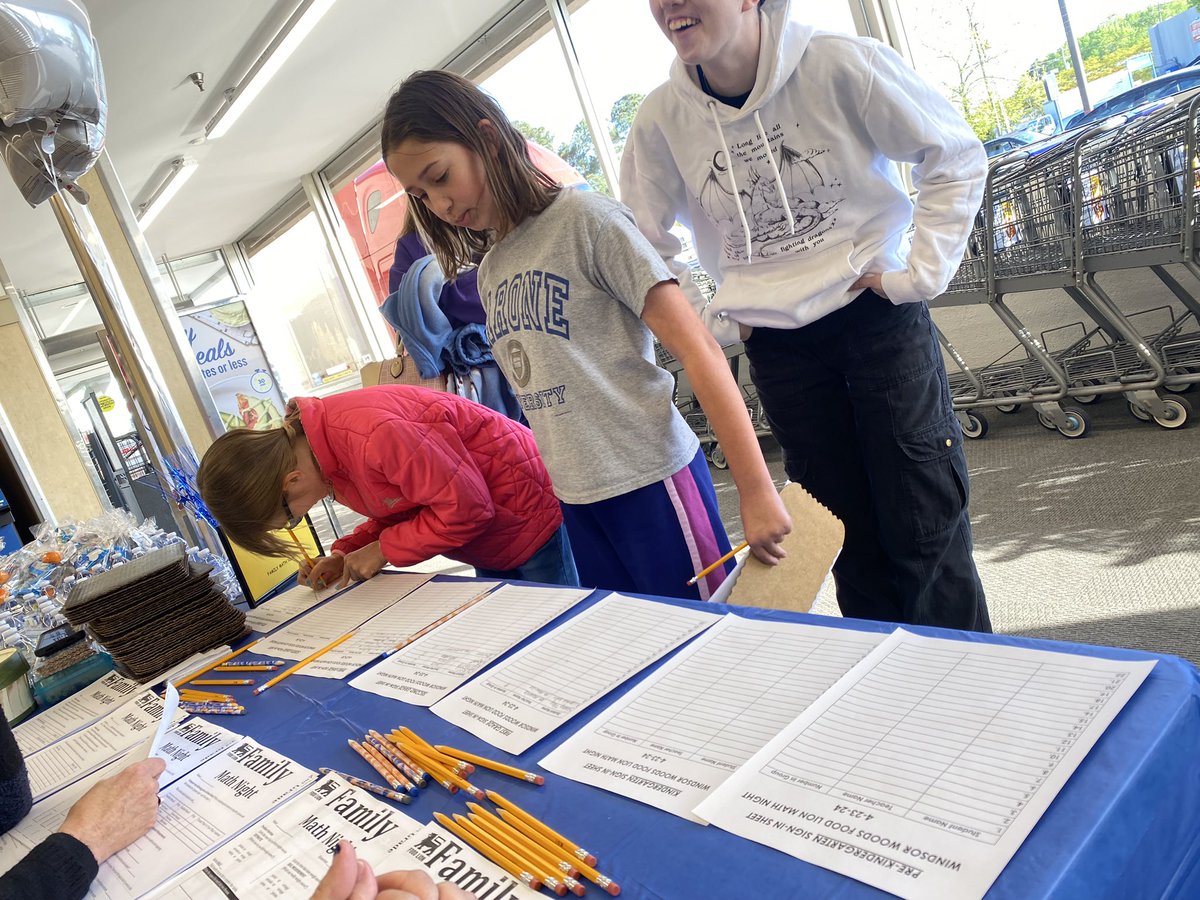 Windows Woods Math Night at Food Lion! Active learning, snacks, and prizes! @WIndsorWoodsES @vbkimani @vbschools