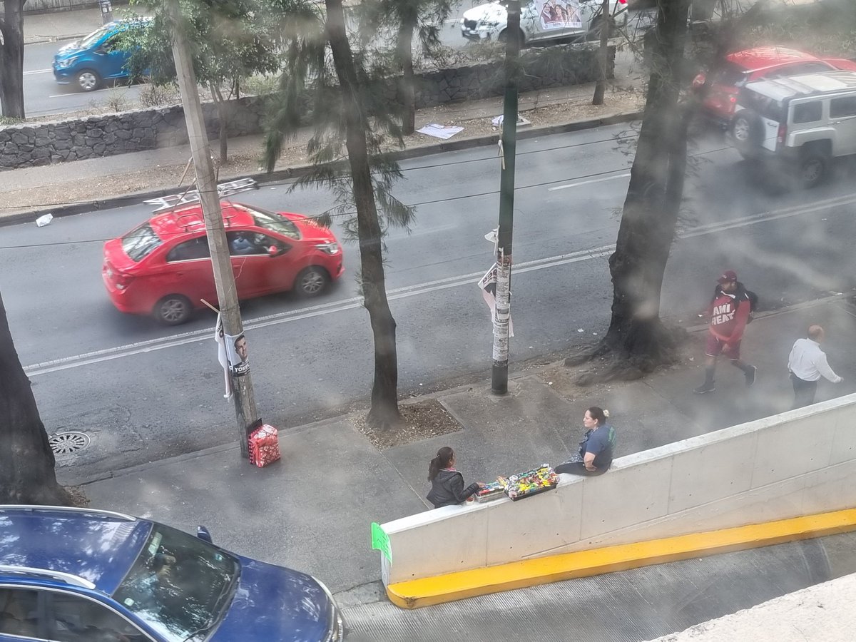 Namesur14583533's tweet photo. @ParquesPolanco8 @MHGOByJ ya volvió uno, a ver si pueden pasar a recordarle que ya no puede estar ahí https://t.co/Elkjm3yvyT