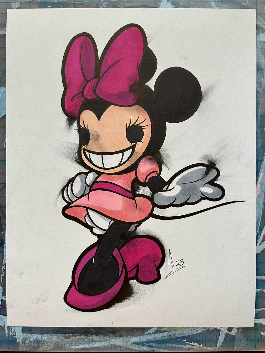 KekunFrog's tweet photo. “MINNIE MOUSE SMUDGE 1”
Marker &amp; ink on Bristol paper
Sized @ 11” x 14”

#kekunfrog #mikemoses #art #artwork #traditionalart #drawing #illustration #disney #minniemouse #minnie https://t.co/3V2GcClG8f