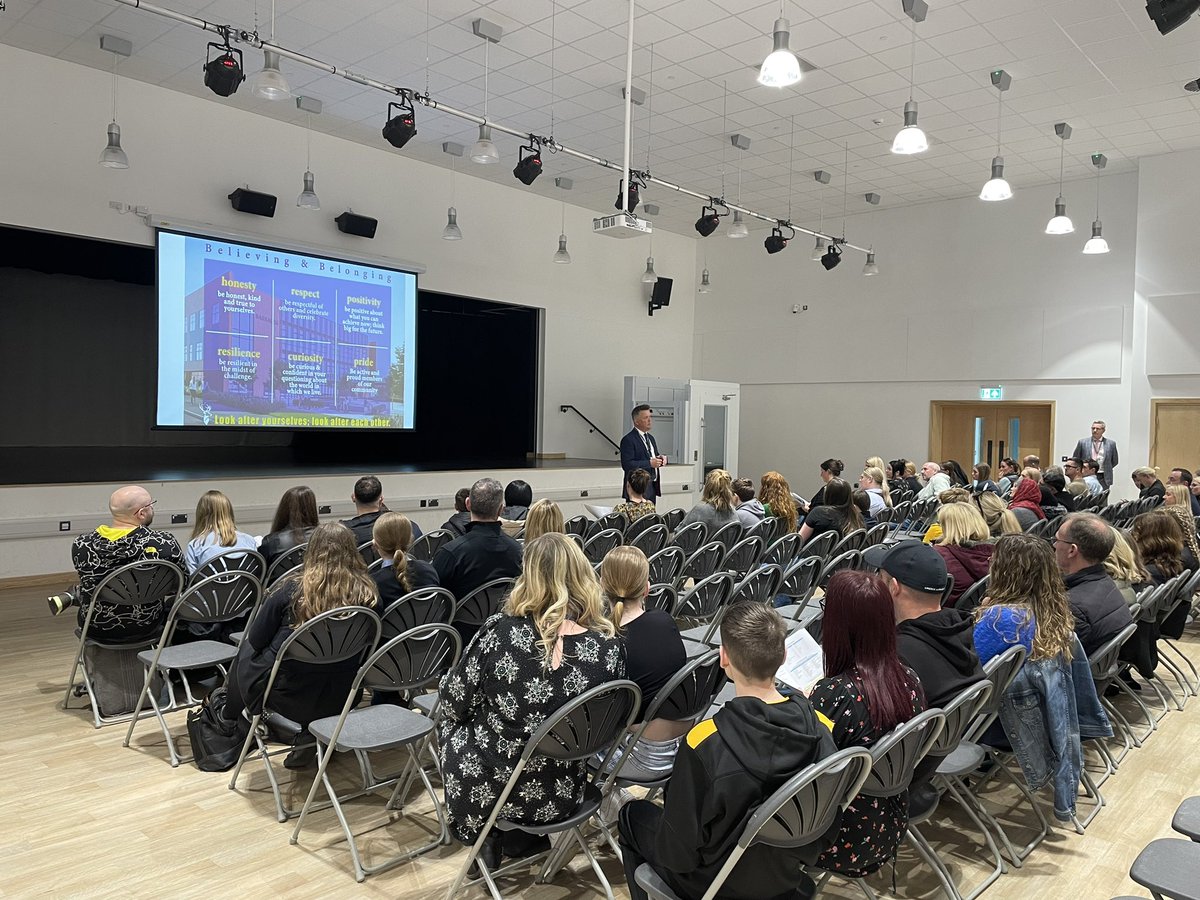 Great to see parents/carers of Yr 8 students @BassalegSchool1 this evening; we hope you found our pathways evening informative & helpful. A big thank you to our fabulous team of staff for presenting & to our brilliant team of student helpers 👏 @MrJClaytonJones @MissKGreentree