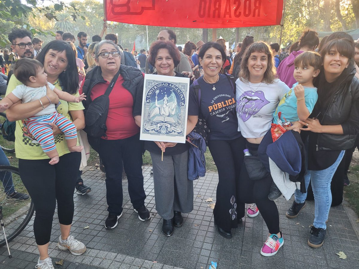 FarroniMarcela's tweet photo. #UniversidadPublica https://t.co/qalRqynJlX
