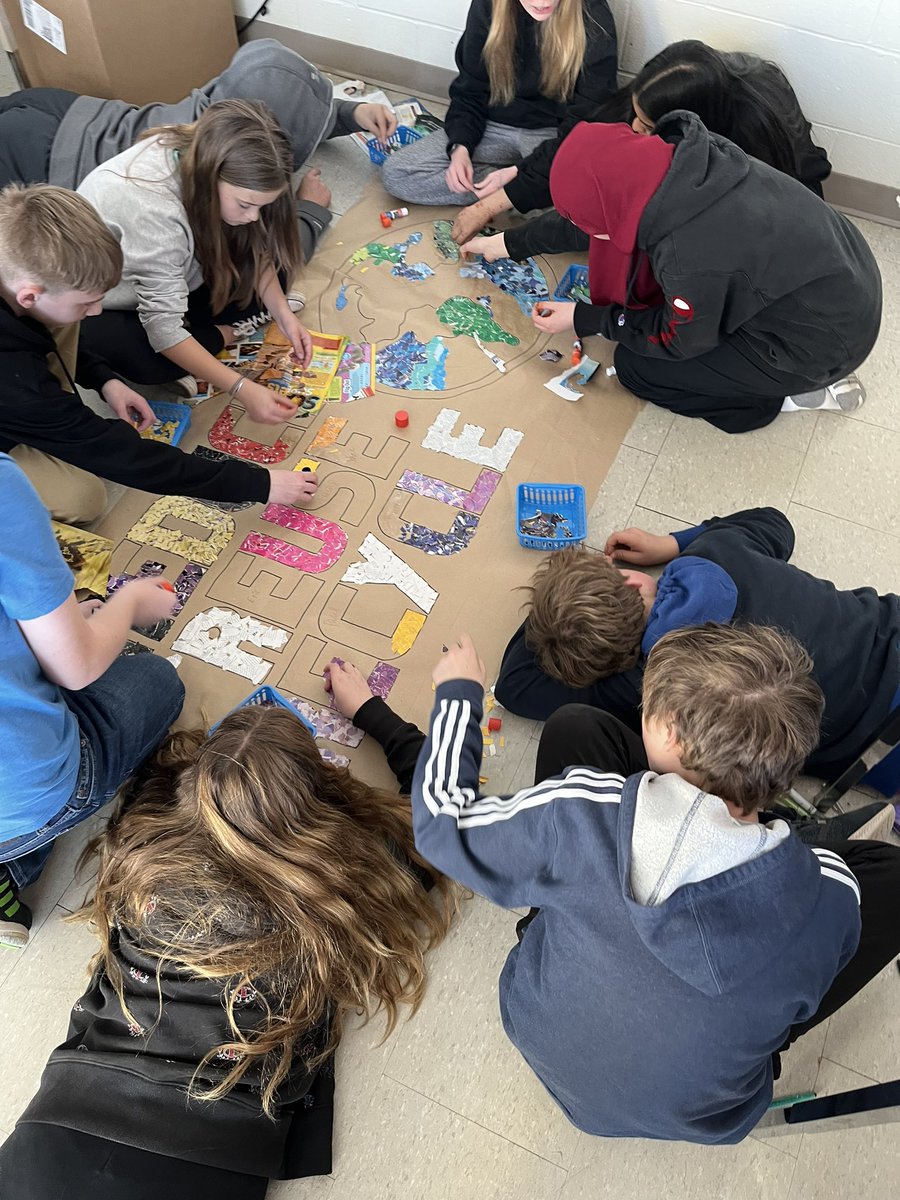 ms_ctobias's tweet image. Reduce. Reuse. Recycle. Our earth day collaboration is done @CaradocPS #tvdsb