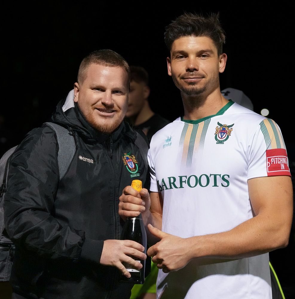 CLASS, ROBBO! 💚💚 Craig Robson was imperious tonight as we won 4-0 in @IsthmianLeague at @ConcordRangers — well deserving of the MOTM bubbly presented by Rocks Radio’s @penalty_pete