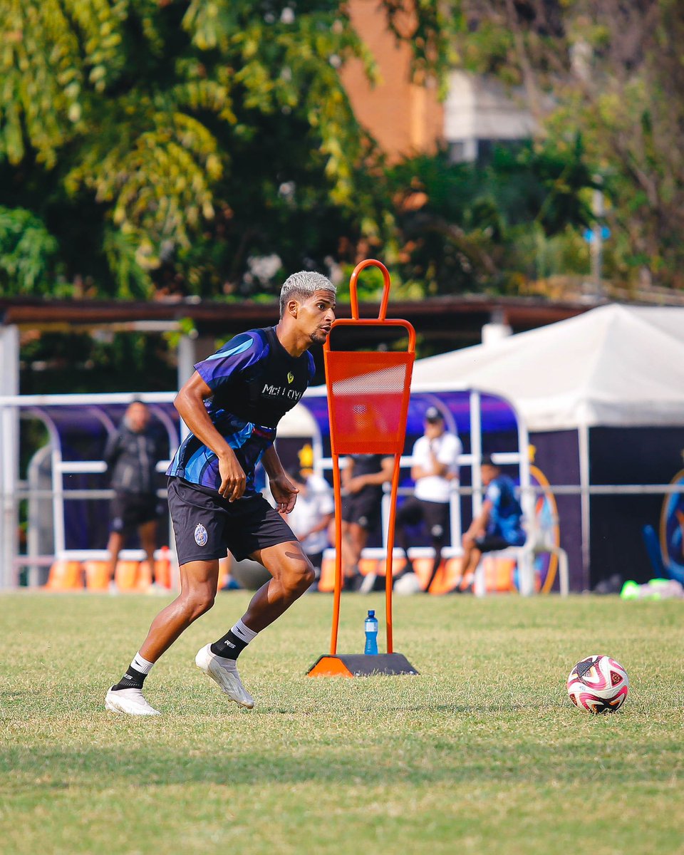 ¡Nueva semana para prepararnos! 🏋🏻‍♂️🔥 🔜 Fase final. 🍊 #SiempreNaranja #LigaFUTVEBancoDeVenezuela