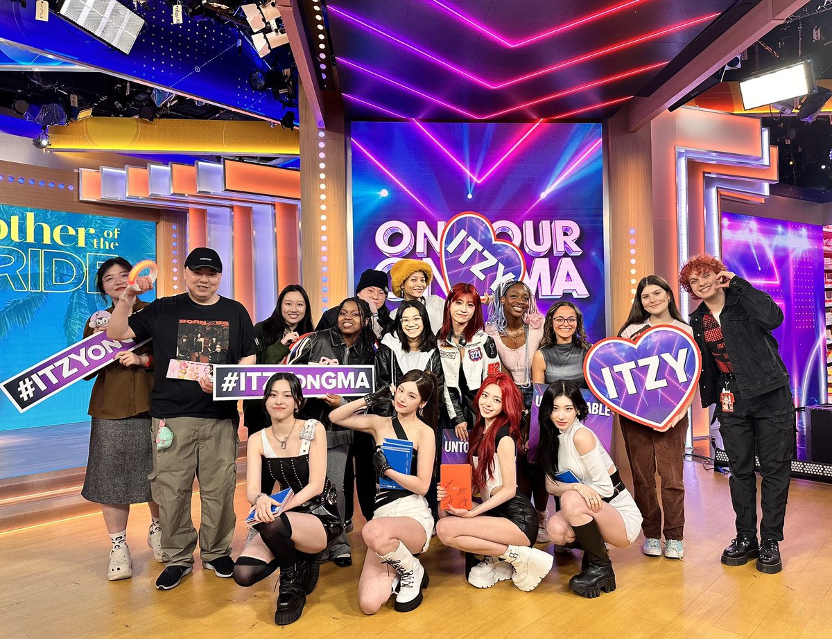 itztwicey's tweet image. 💙4.22.24💙 best day of my life #ITZY_in_GMA @ITZYofficial