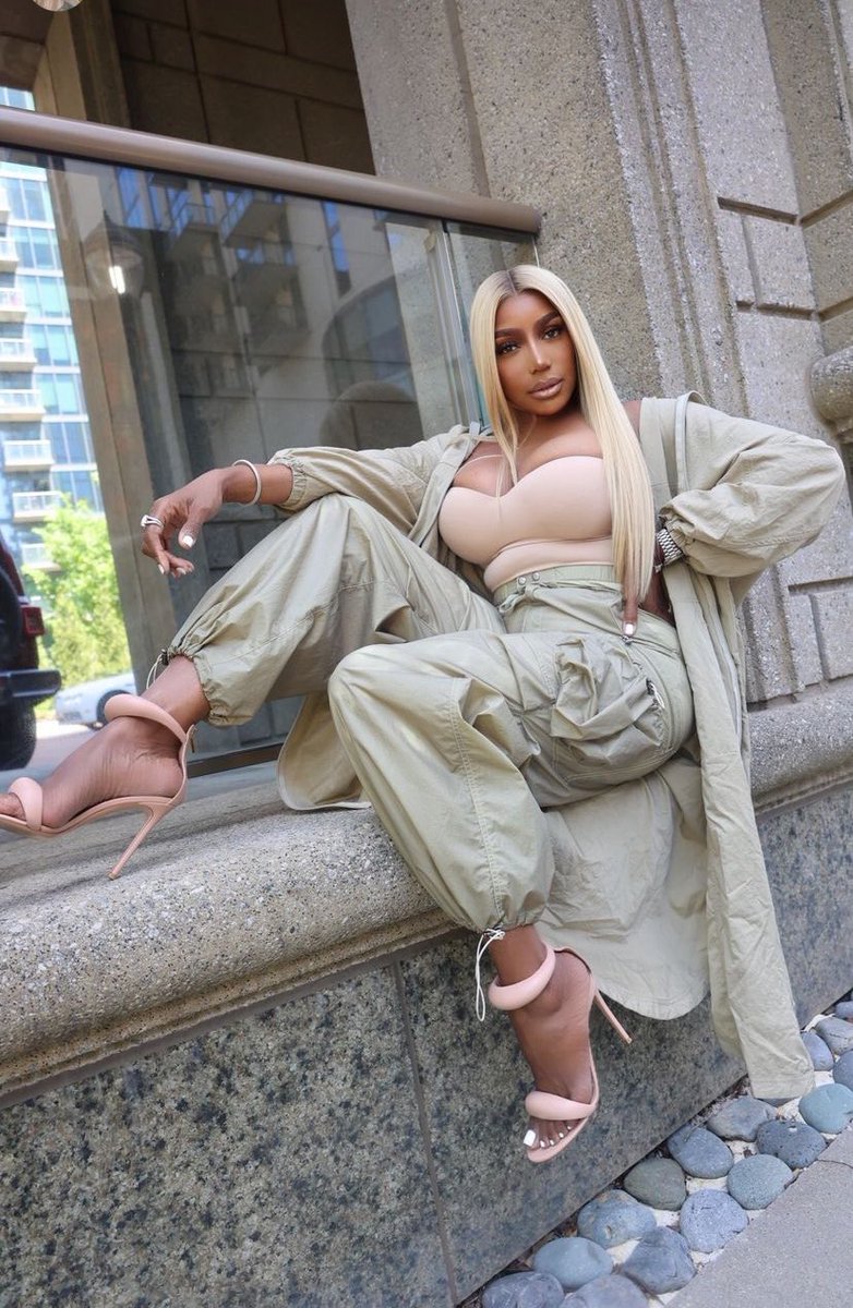MrsThreatATL's tweet image. They thought I was gon fall off I hate to bring you bad news🤫💞 #MrsThreat #NewProjects🔄