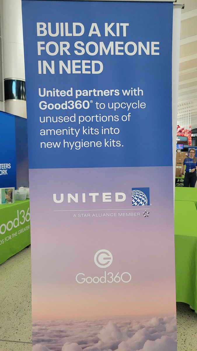 kerrysaidWHAT's tweet photo. Thank you @united for all that you do for the community. And to our partner #good360 for getting us all together, employees and customers connecting the world. #gltw #weareunited #beingunited https://t.co/OKki6ekUkS