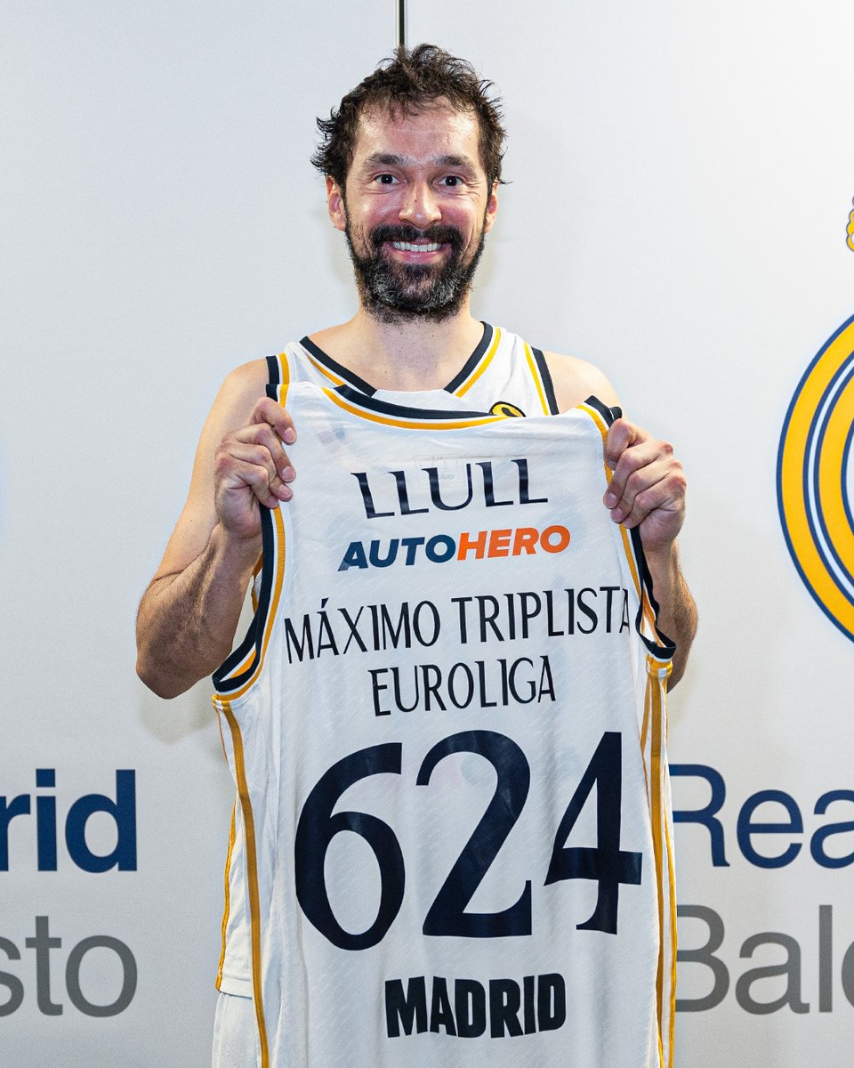 Real Madrid Basket (@rmbaloncesto) on Twitter photo 🙌 LEYENDA <a href="/23Llull/">Sergio Llull</a> 🙌 🙌 LEYENDA <a href="/23Llull/">Sergio Llull</a> 🙌