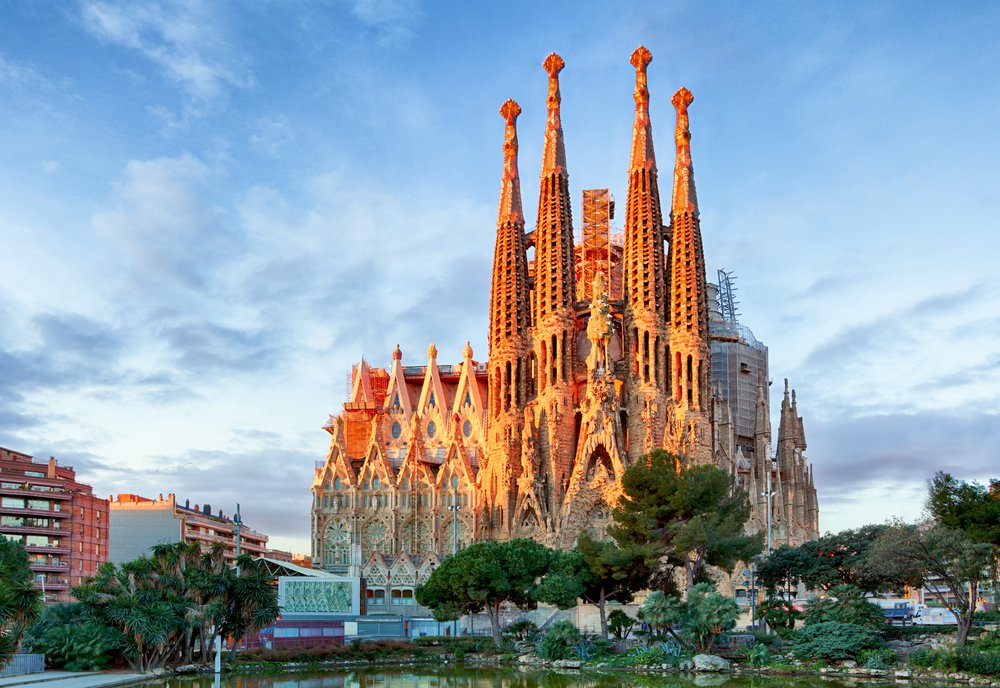 La Sagrada Família: a must-see UNESCO World Heritage Site in Barcelona! The majestic unfinished masterpiece of architect Antoni Gaudí, this mythical basilica is a breathtaking combination of spirituality, art, and innovative design. 
#yourpremiertravels  #wanderlust #exploremore