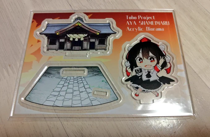 新刊セットに入ってる文ちゃんアクリルジオラマ届いた!!ええやん!('- `*) 