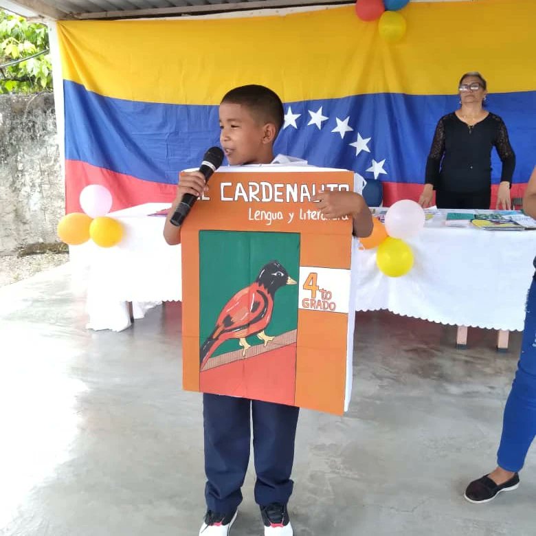 CDCESucre's tweet photo. #Sucre de fiesta con la Feria Escolar: Libros Artesanales Venezolanos, dónde todas nuestras instituciones educativas presentado los libros elaborados por nuestros estudiantes.
#VenezuelaEsDDHH 
@NicolasMaduro 
@MPPEDUCACION 
@_LaAvanzadora 
@KarenlyPSUV 
@DGRPA1 https://t.co/CwBQNG9yje
