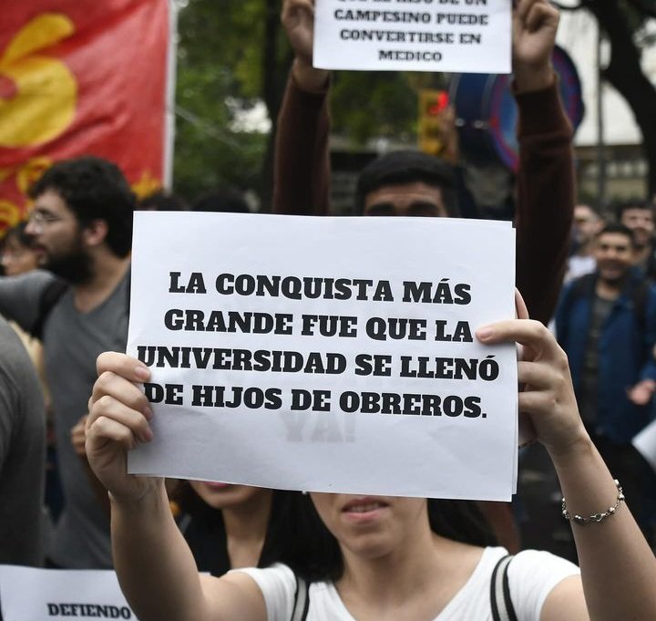 <a href="/estoesblender/">BLENDER</a> 📍Universidad Nacional de Santiago del Estero
#MarchaFederalUniversitaria