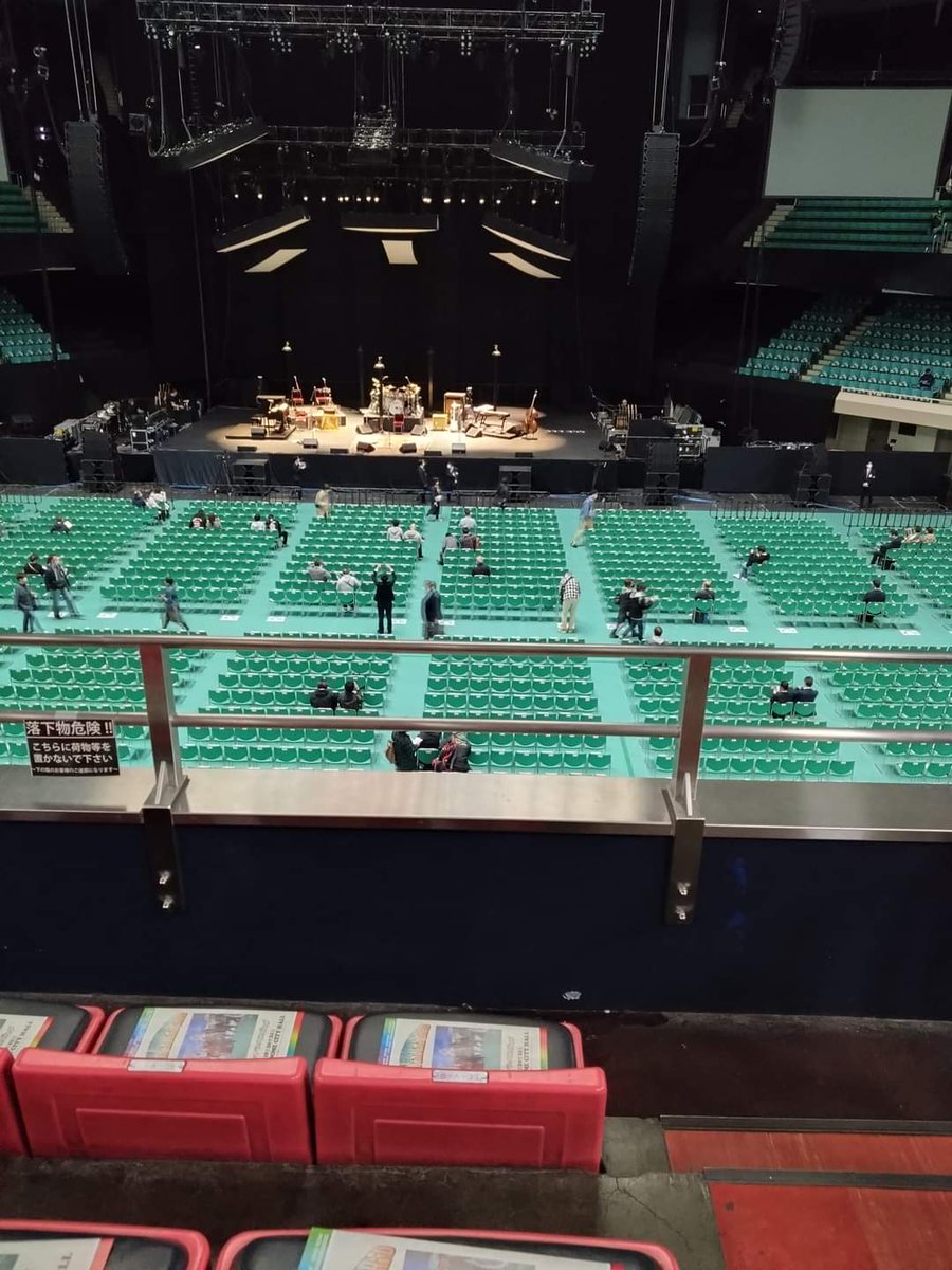 ryoske4126's tweet photo. １年前の今日はクラプトンのライブでした。新しいツアーの発表あったようでまた来日してください。
#ErickClapton https://t.co/rq9WMkGMrP