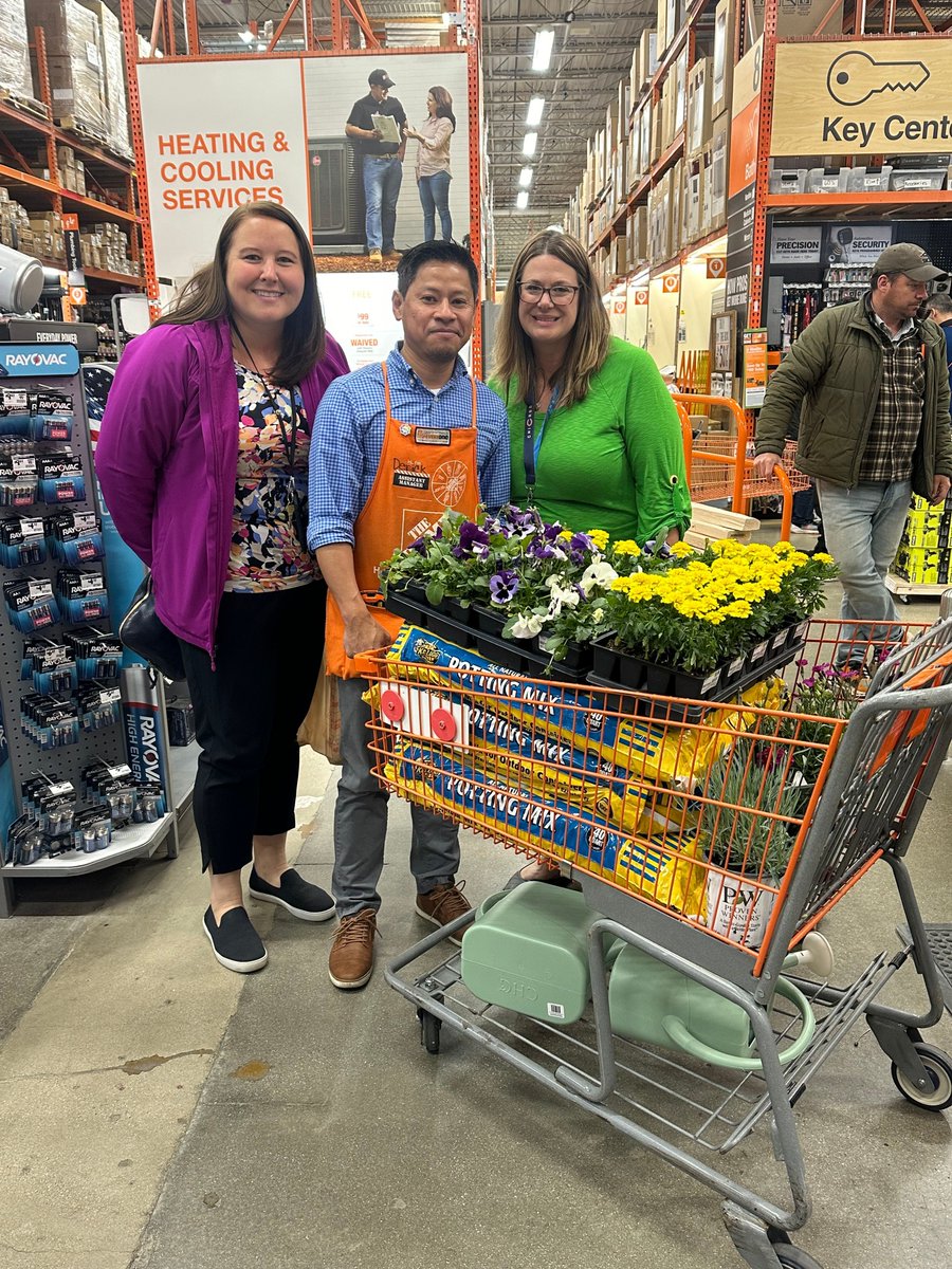 Thank you to <a href="/homedepot/">The Home Depot</a> (Niles #1907 Waukegan/Oakton) for your generous donation to start up <a href="/pennoyerschool/">Pennoyer School District 79</a> 's First Garden Club! We are so excited to plant the seed of lifelong learning with our students. Your commitment to your community is so appreciated! #pennoyerpride