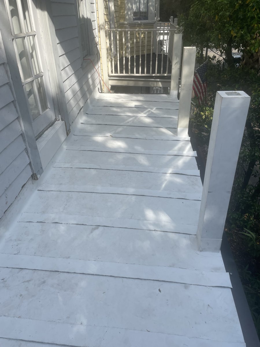 AlphaRoofingSe1's tweet photo. We do it all. From framing, exterior trim to roofing, ALPHA ROOFING!
#RoofingSavannahGeorgia #RoofingBrunswickGeorgia #RoofingBlufftonSouthCarolina #RoofingHiltonHeadSouthCarolina #RoofingBeaufortSouthCarolina #RoofingCharlestonSouthCarolina... https://t.co/vf3TiQemhA