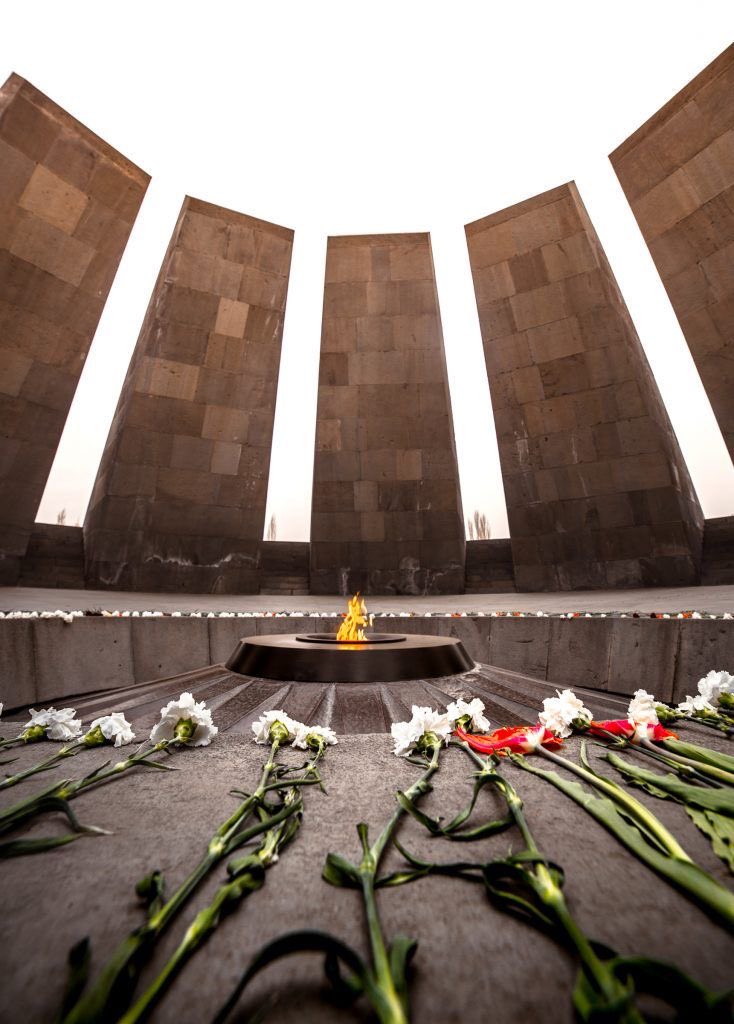 Armeniesta's tweet photo. Aujourd'hui, nous nous rassemblons pour marquer une date gravée dans la mémoire collective de notre peuple : le génocide arménien. Le 24 avril, nous commémorons non seulement la tragédie immense et incommensurable qui a débuté en 1915, mais nous célébrons aussi la persévérance et la résilience indomptable de notre nation.
⬇️