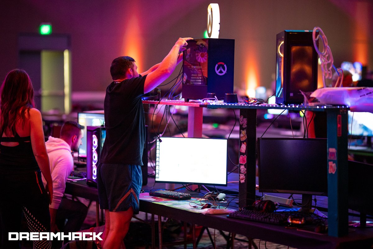 DreamHackNA tweet picture