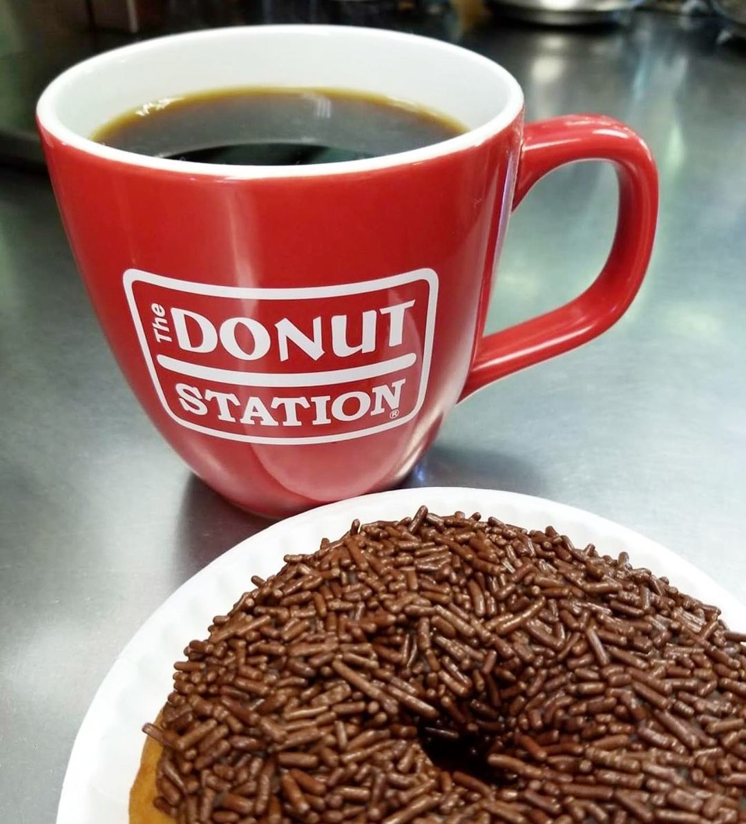 Start your morning the right way with a donut and a cup of coffee from The Donut Station! 🍩 What's your favorite donut?

📷: @thedonutstation
#TheDonutStation #CTFoodie #GlastonburyEats #GlastonburyCT #EatLocal
