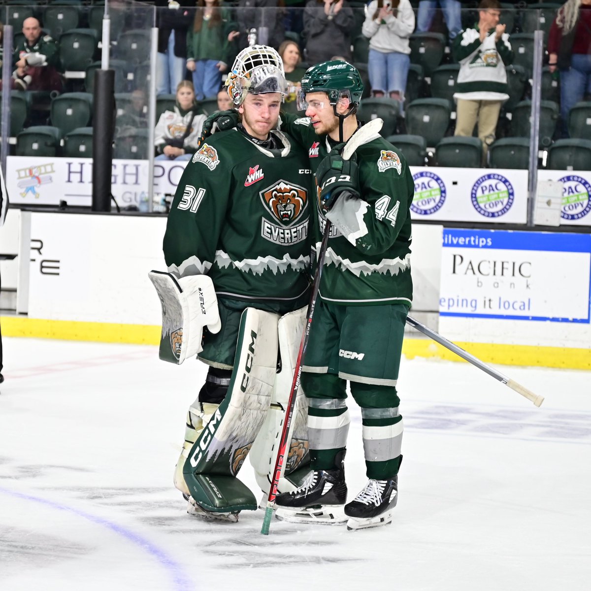 Bergey. Pats. Palms.

#AlwaysASilvertip 💚