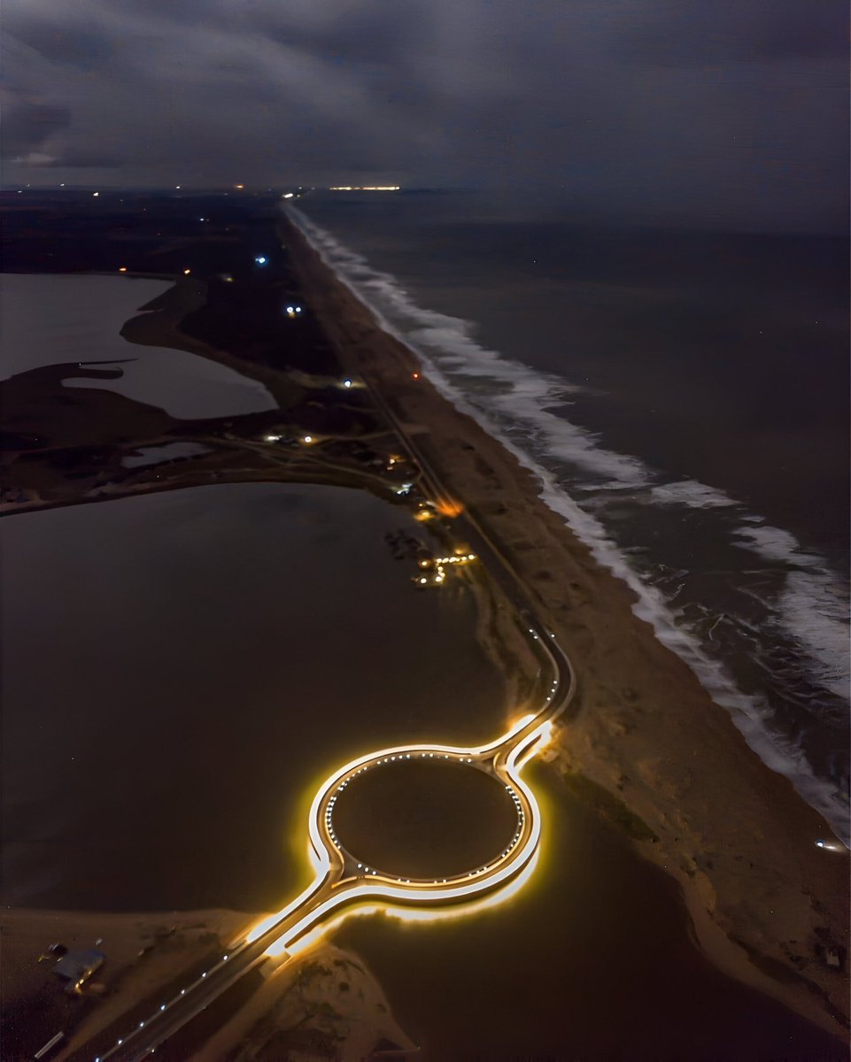 Ú N I C O 🌊🌙 📍Laguna Garzón, Uruguay 🇺🇾